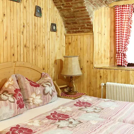 Slovenian Traditional Guest House 3*